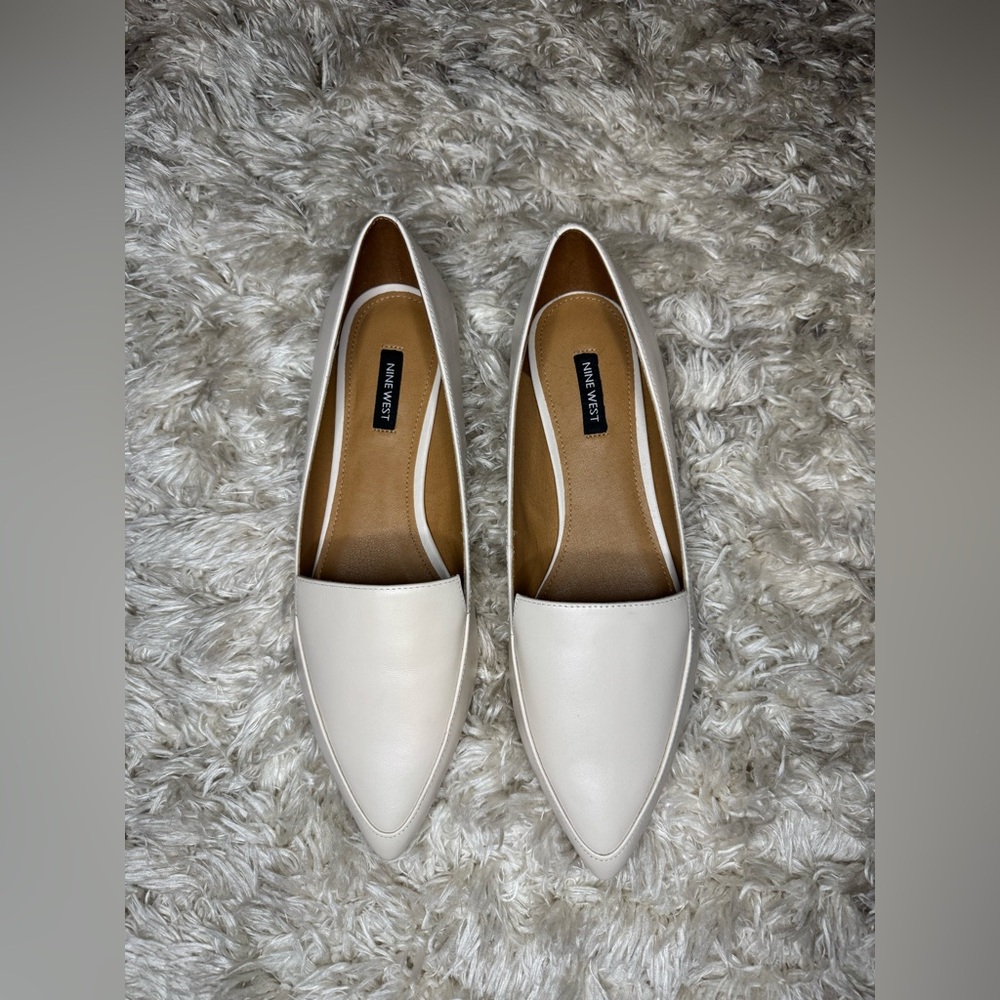 Nine West Women's White Pointed Loafers 11M